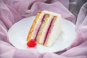 Tort Vanilie&Zmeură 1.5kg