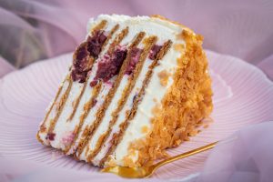 Tort Medovik cu Vișine 1.5kg